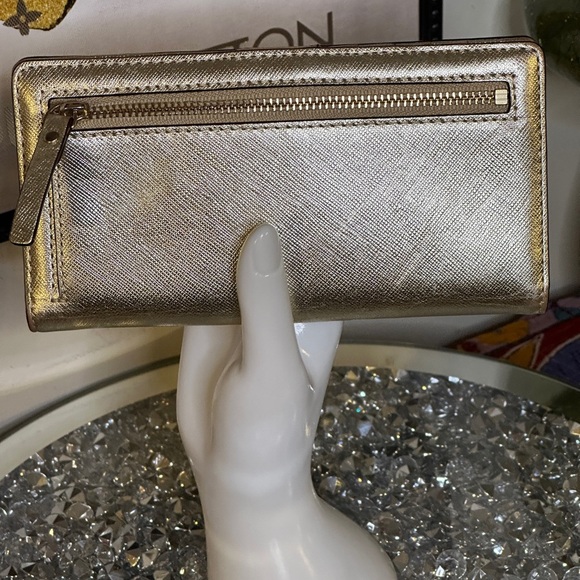 EUC Kate Spade Metallic Cameron Street Wallet, in gold metallic finish. - Picture 2 of 3